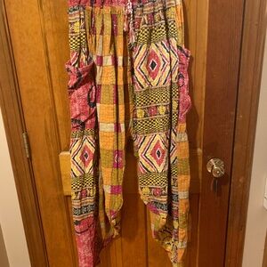 Kantha Bae Wanderer Pants 0-22
Only worn once